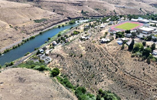 0.18 acre Overlooking Deschutes River – Maupin, OR